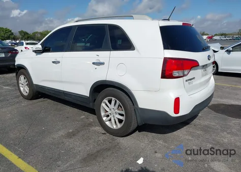 2015 Kia Sorento Lx V6 z USA, uszkodzony, nr VIN 5XYKT4A70FG596992